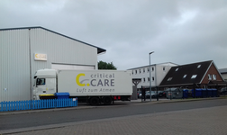 Lager mit eigenem LKW