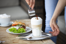 Snacks & Latte Macchiato 