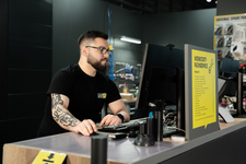 Lucky Guide in der Serviceannahme unsere Werkstatt.