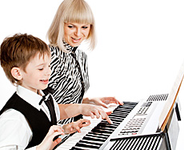 moderner Keyboard- und Klavierunterricht