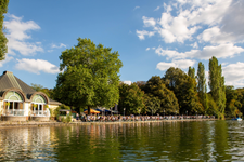 Seehaus im Englischen Garten - Blick auf Biergarten