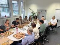 Product and Lunch - einmal im Monate stellt eine Abteilung eine Produkt, Produktverbesserung vor