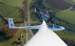 Firmenansicht mit der ASG 32 Mi im Vordergrund