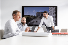 Austausch zwischen Außendienstmitarbeitern und Marketing