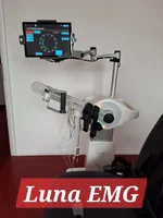 Das LUNA EMG und die Therapieliege Meiszos von EGZOTech bieten die Möglichkeit, Ergo- und Physiother
