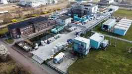 Blick auf Sozial-, Labor-, Verwaltungsgebäude