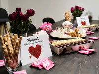 Unseren Mitarbeitern machen wir gerne eine Freude, zum Beispiel am Valentinstag...