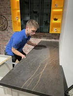Montage Küchenarbeitsplatte