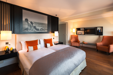 60 Zimmer & Suiten