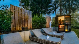 Wellness mit Aussensauna, Whirlpool, Schimmbad